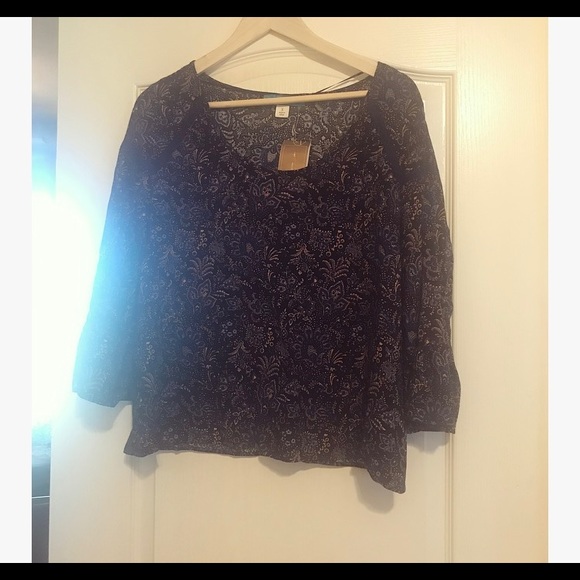 NWT Francesca's Top - Picture 4 of 8